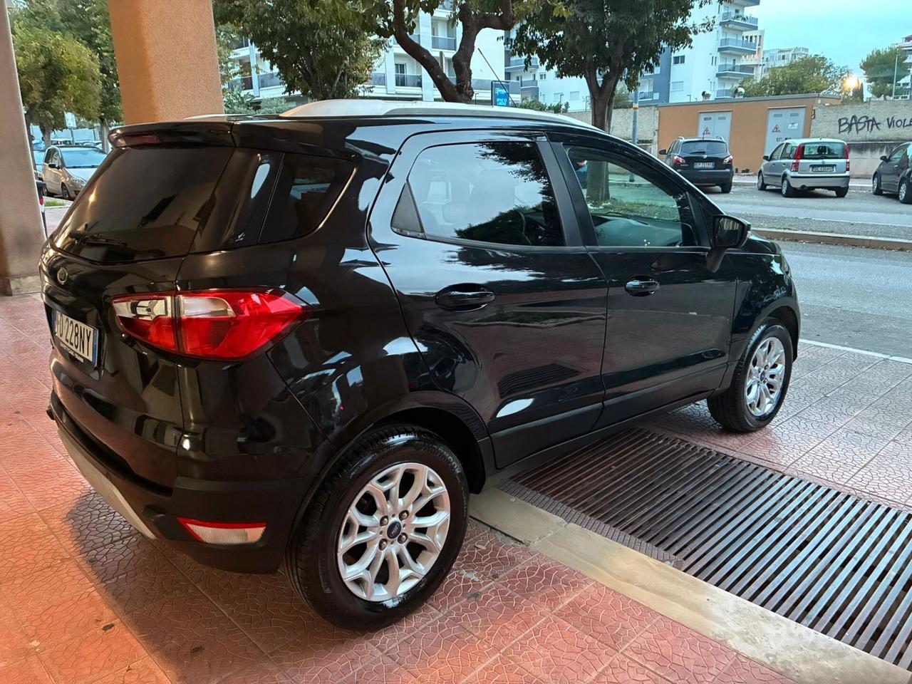 Ford EcoSport1.5TDCi Full Titanium S.perfetta-16