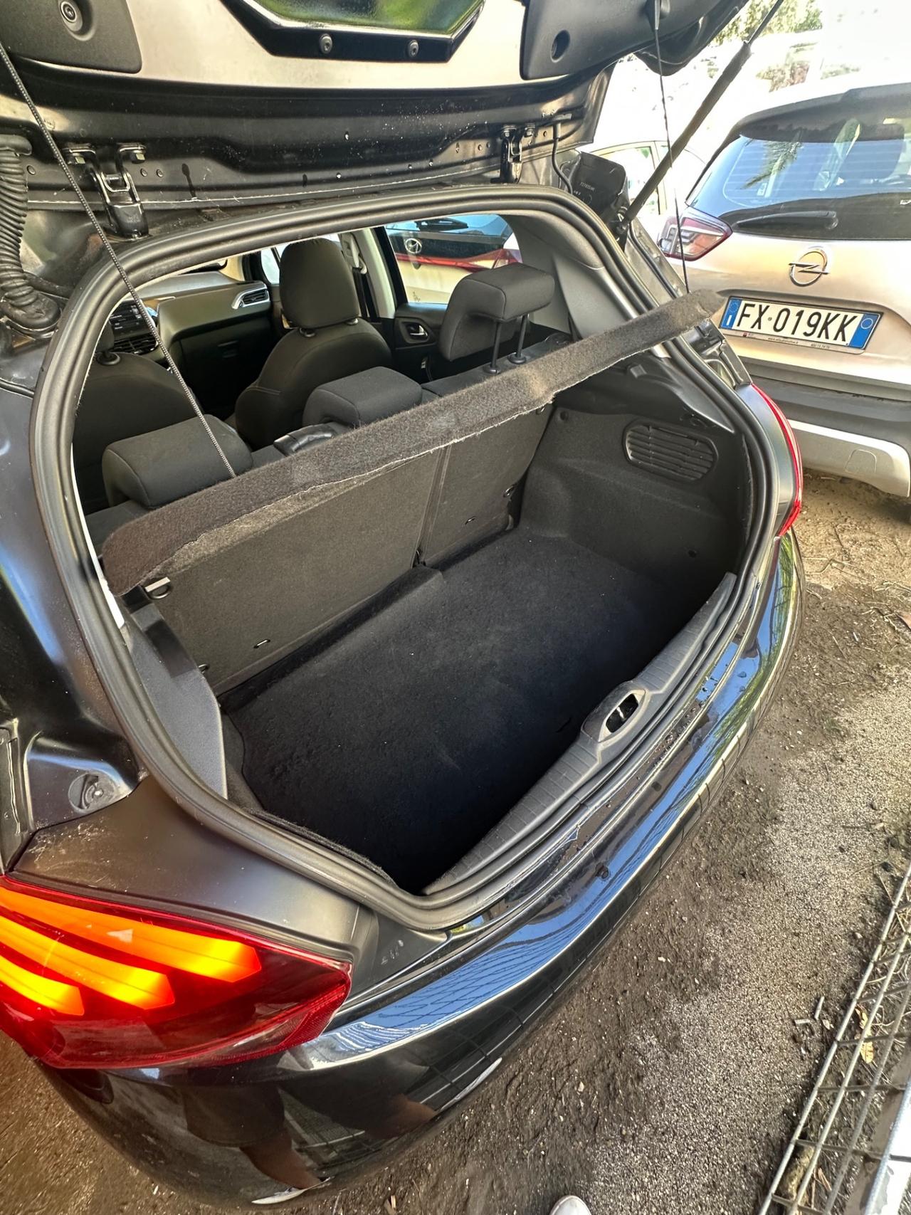 Peugeot 208 PureTech 82 5 porte Allure