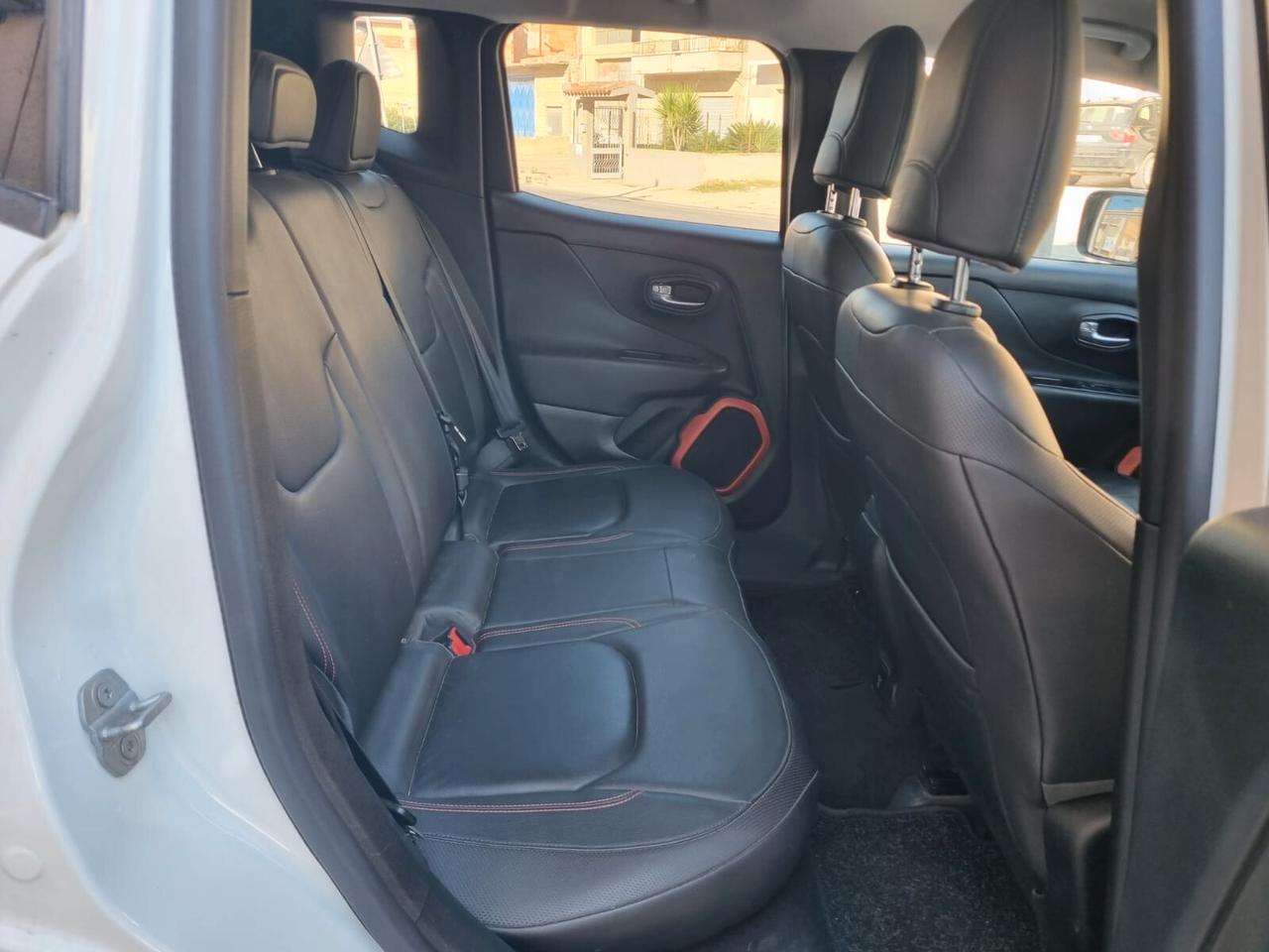 Jeep Renegade 1.6 Mjt 120 CV Opening Edition