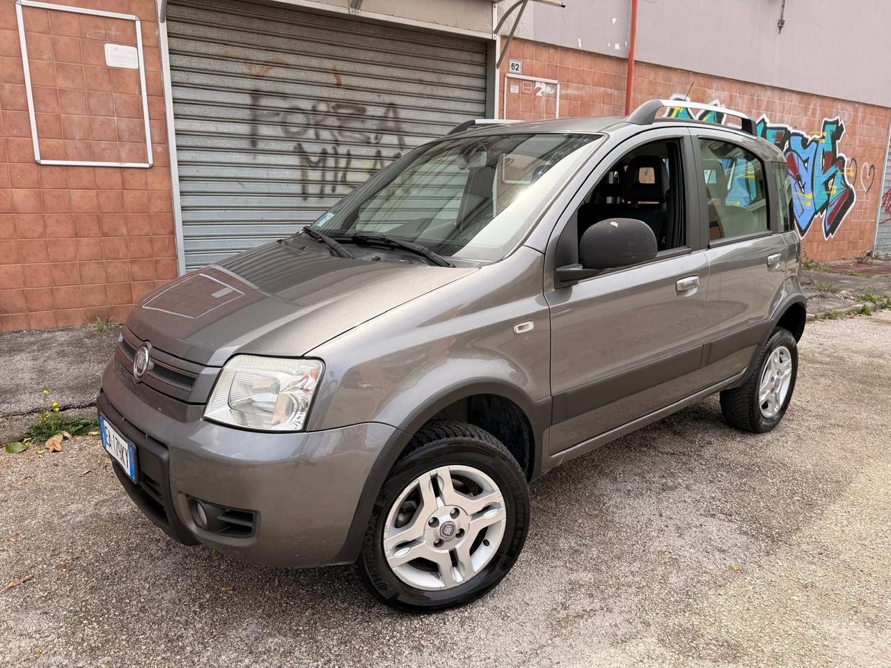 Fiat Panda 1.3 MJT 16V DPF 4x4 Climbing CON 180MILA KM