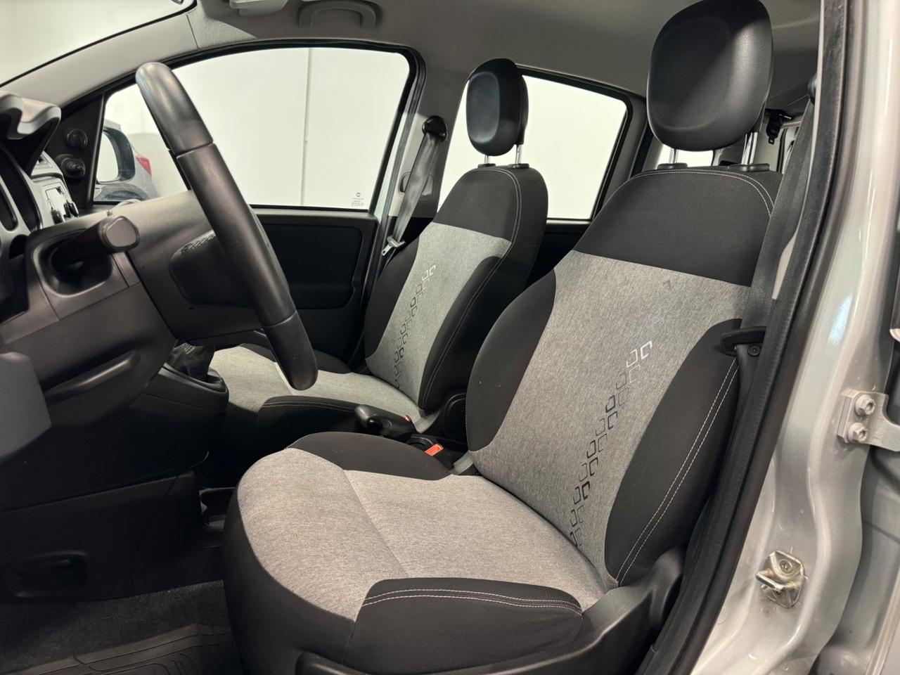 Fiat Panda 1.2 Lounge DISTRIBUZIONE NUOVA!!