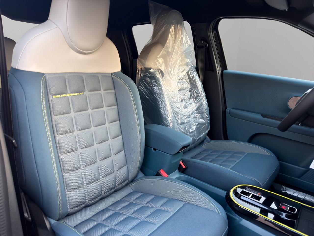 Fiat Grande Panda 1.2 Hybrid 110 CV S&S La Prima