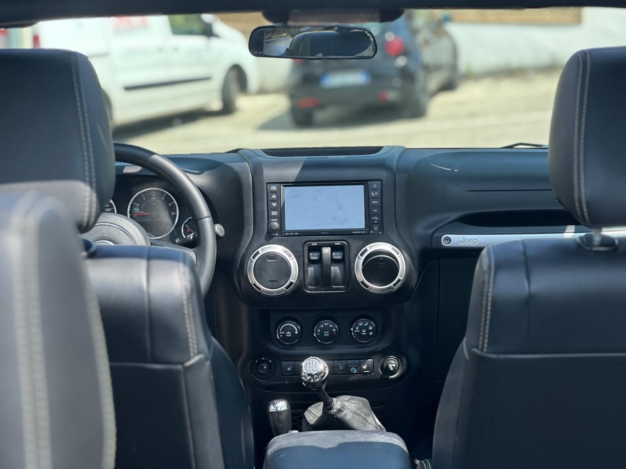 Jeep Wrangler 2.8 CRD DPF Sahara manuale