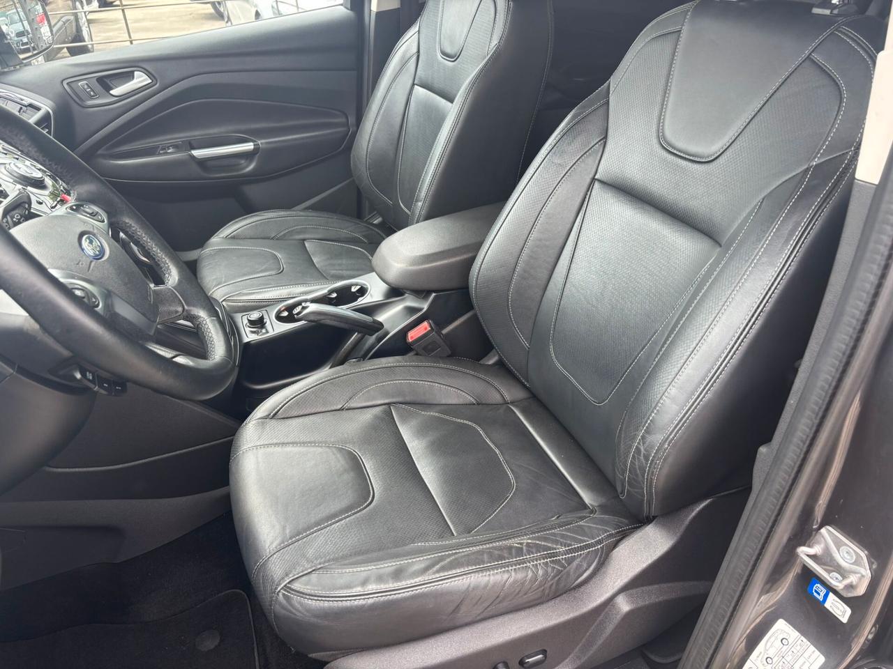 Ford Kuga 2.0 TDCI 150 CV S&S 4WD Titanium