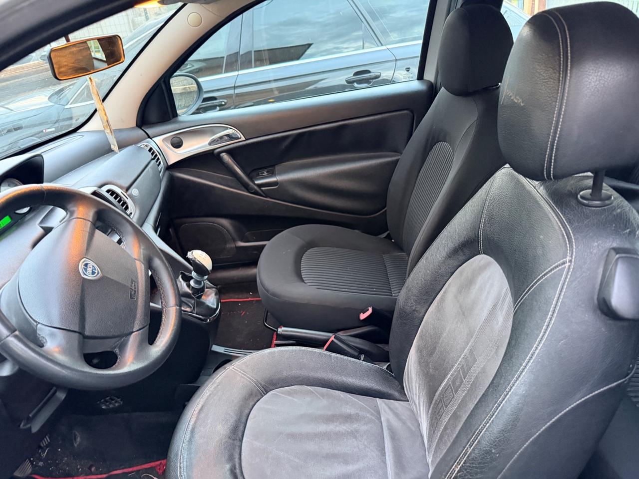 Lancia Ypsilon 1.4 Argento Ecochic GPL