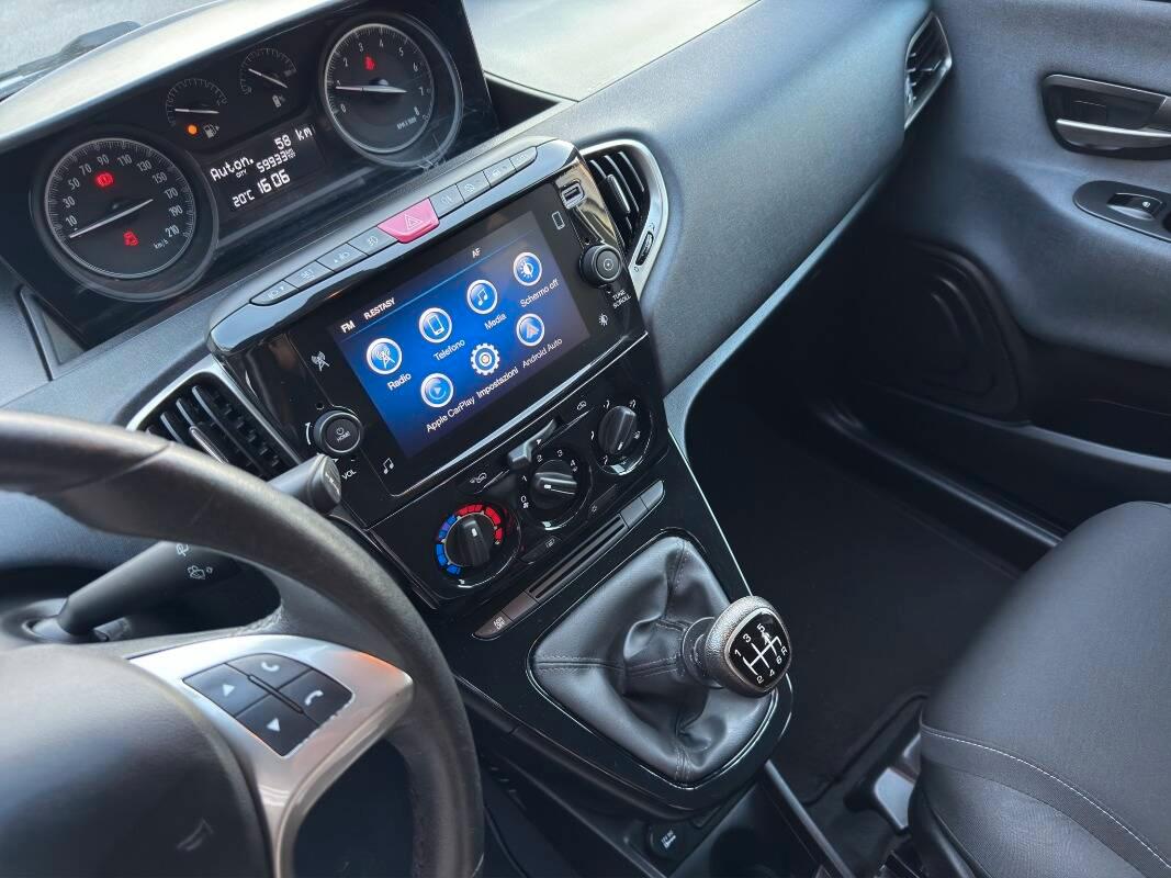 Lancia Ypsilon III 1.0 firefly hybrid Silver s&s 70cv