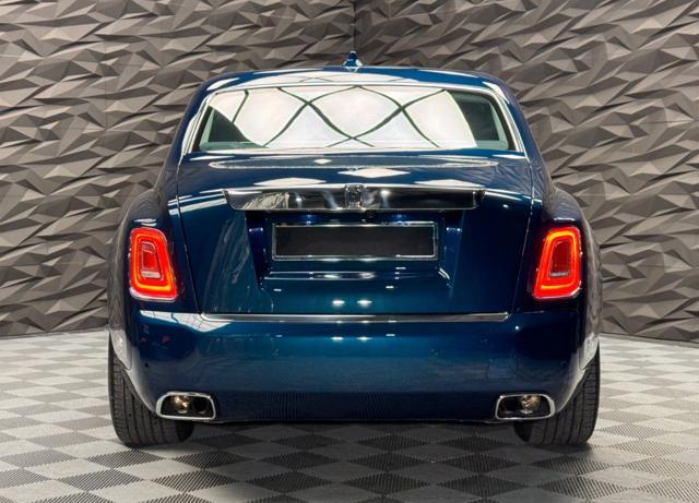 ROLLS-ROYCE Phantom SWB "ONE OF ONE W12 414KW (563HP)