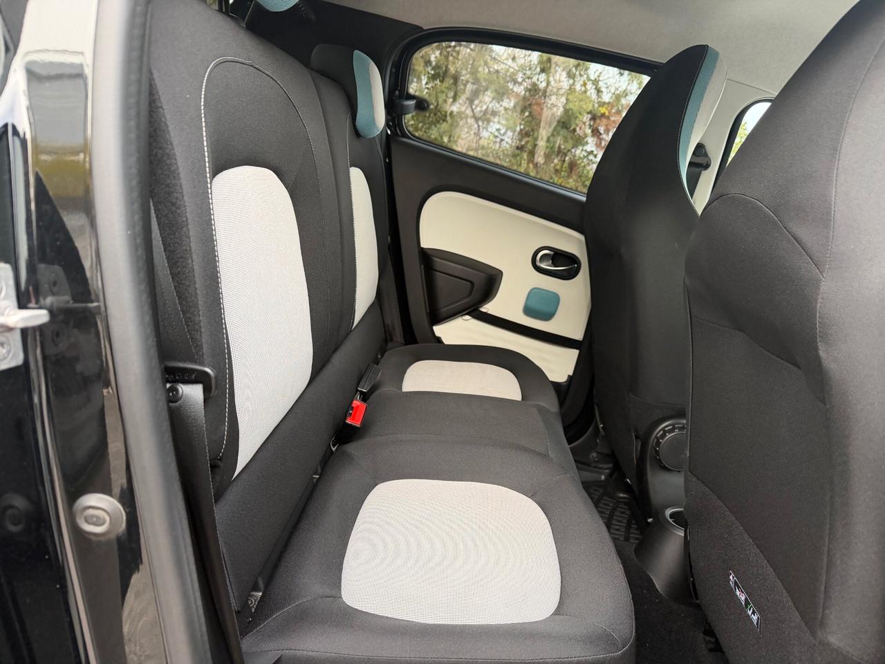 Renault Twingo 1.0 71CV SCe Cosmic