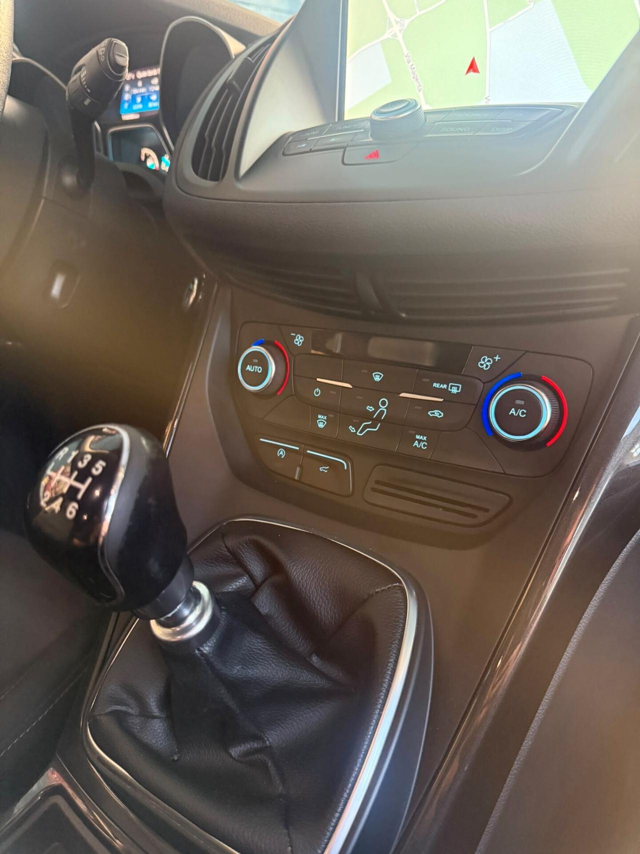 FORD KUGA 1.5 120CV TITANIUM MOTORE NUOVO!