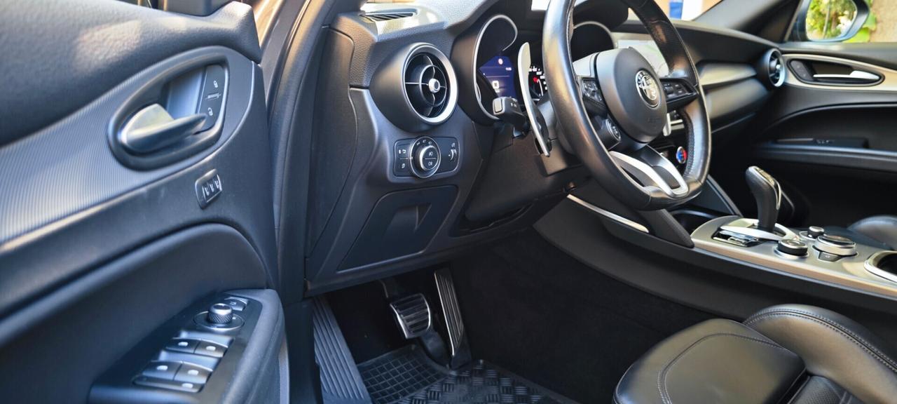 Alfa Romeo Stelvio 2.2 Turbodiesel 210 CV AT8 Q4 Veloce