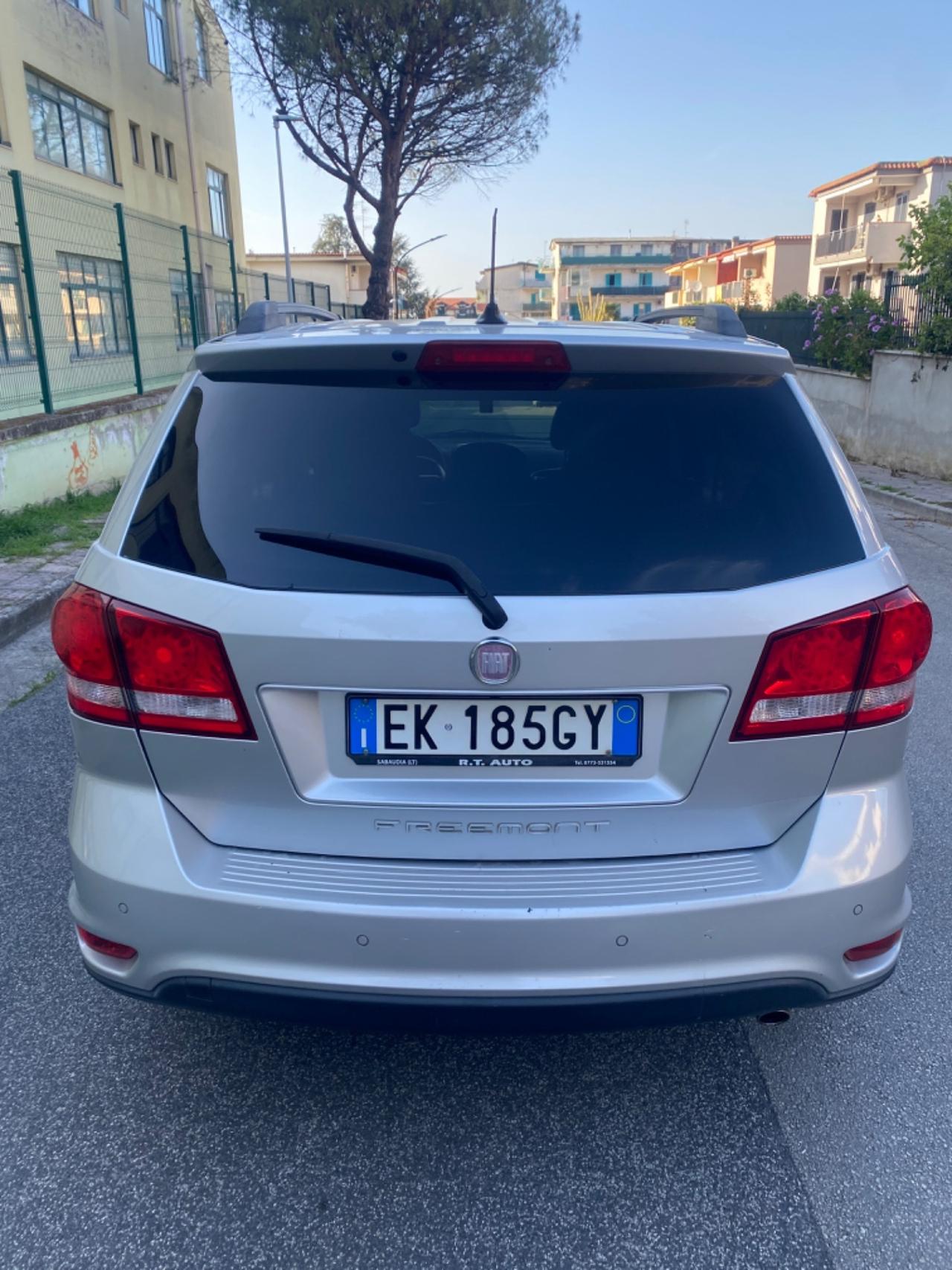 Fiat Freemont 2.0 Multijet Fine 2011 7 Posti