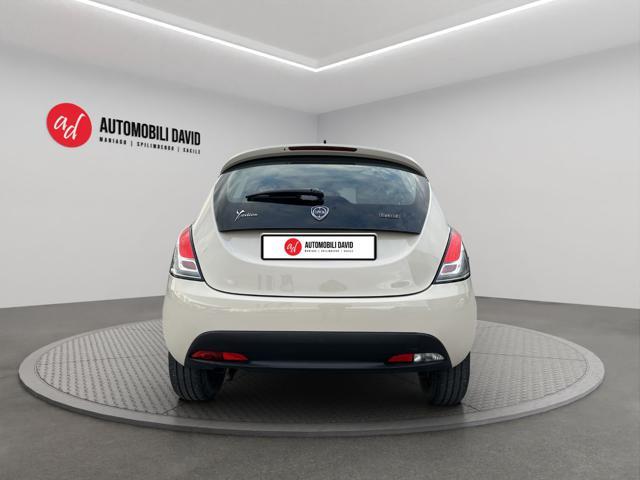 LANCIA Ypsilon 1.0 FireFly 5 porte S&S Hybrid Ecochic Silver