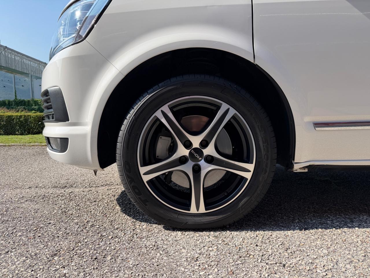 Volkswagen Multivan Highline FULL 4x4 4motion
