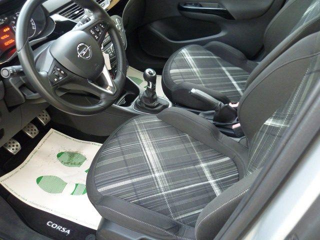 OPEL Corsa 1.2 5 porte b-Color