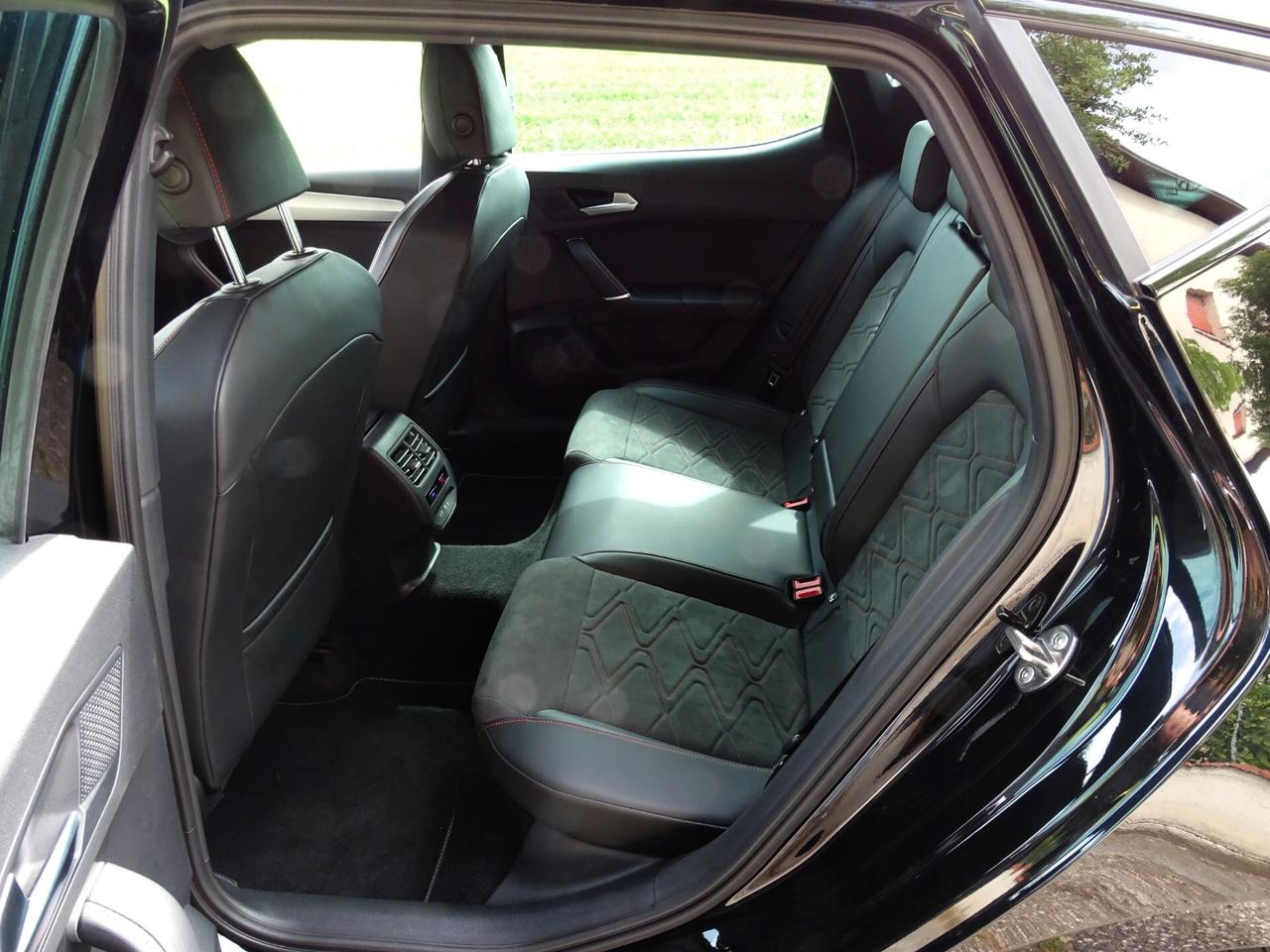 SEAT Leon 1.4 e-HYBRID 204 CV DSG FR PLUG IN *UNIPRO*