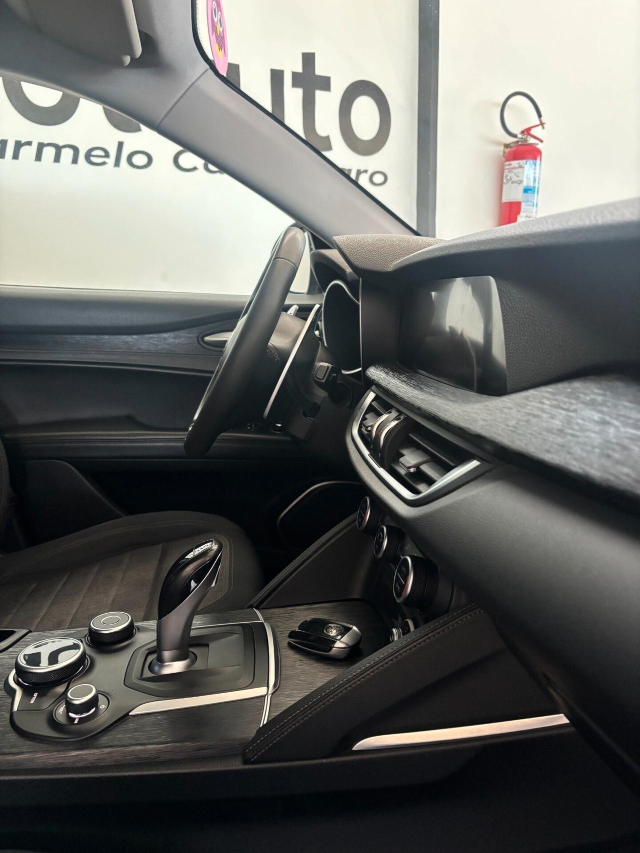 Alfa Romeo Stelvio 2.2 Turbodiesel 190 CV AT8 RWD Business