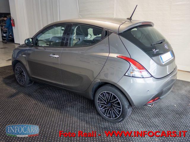 LANCIA Ypsilon 1.0 FireFly Hybrid Ecochic Gold - PROMO