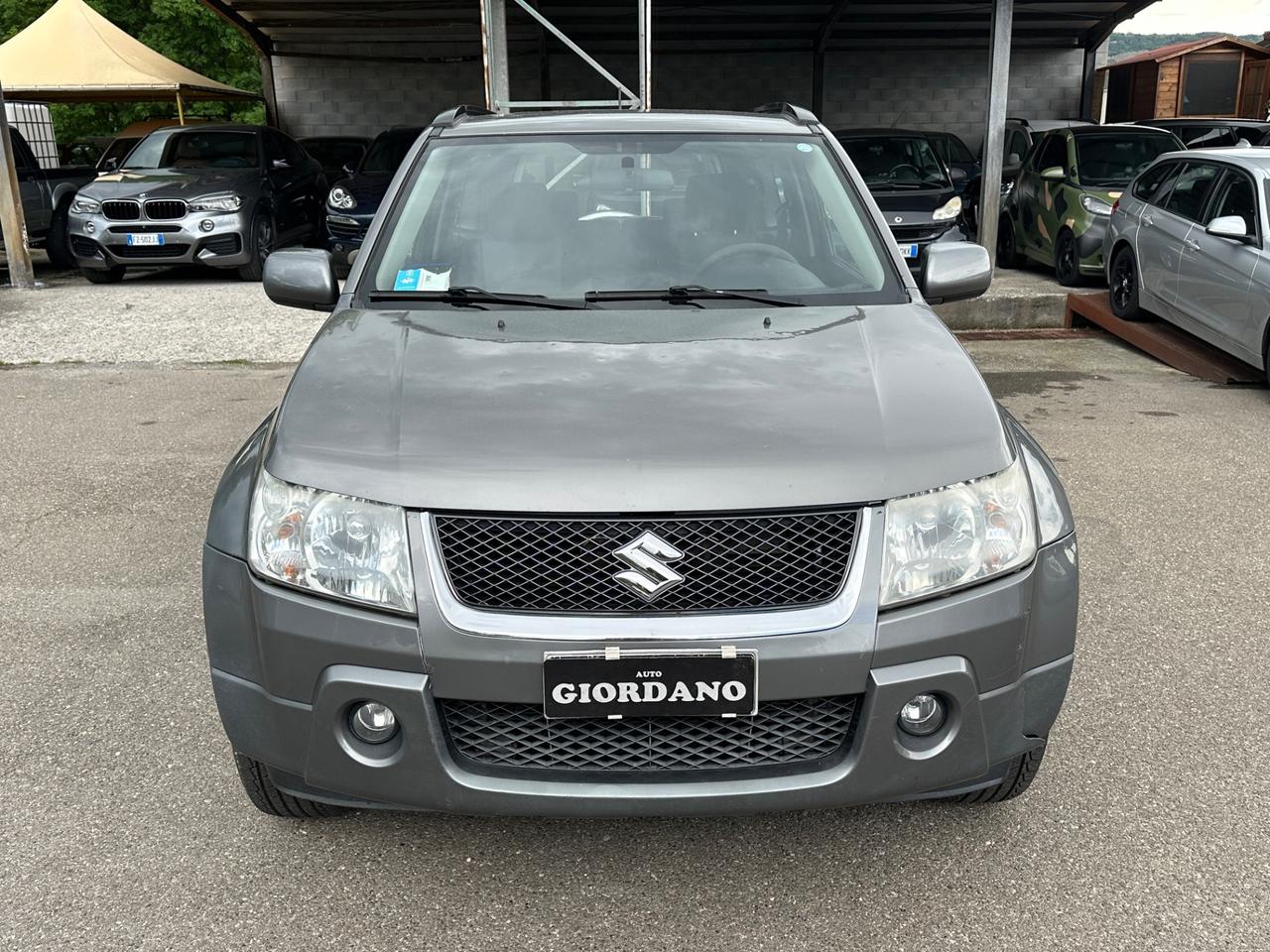 Suzuki Grand Vitara 1.9 3 porte grandinata