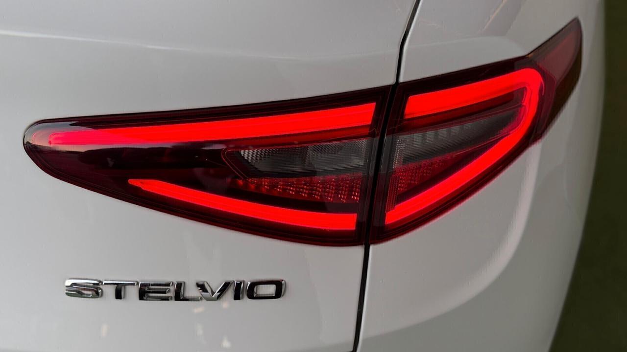 Alfa Romeo Stelvio 2.2 Turbodiesel 190 CV AT8 Q4 Executive