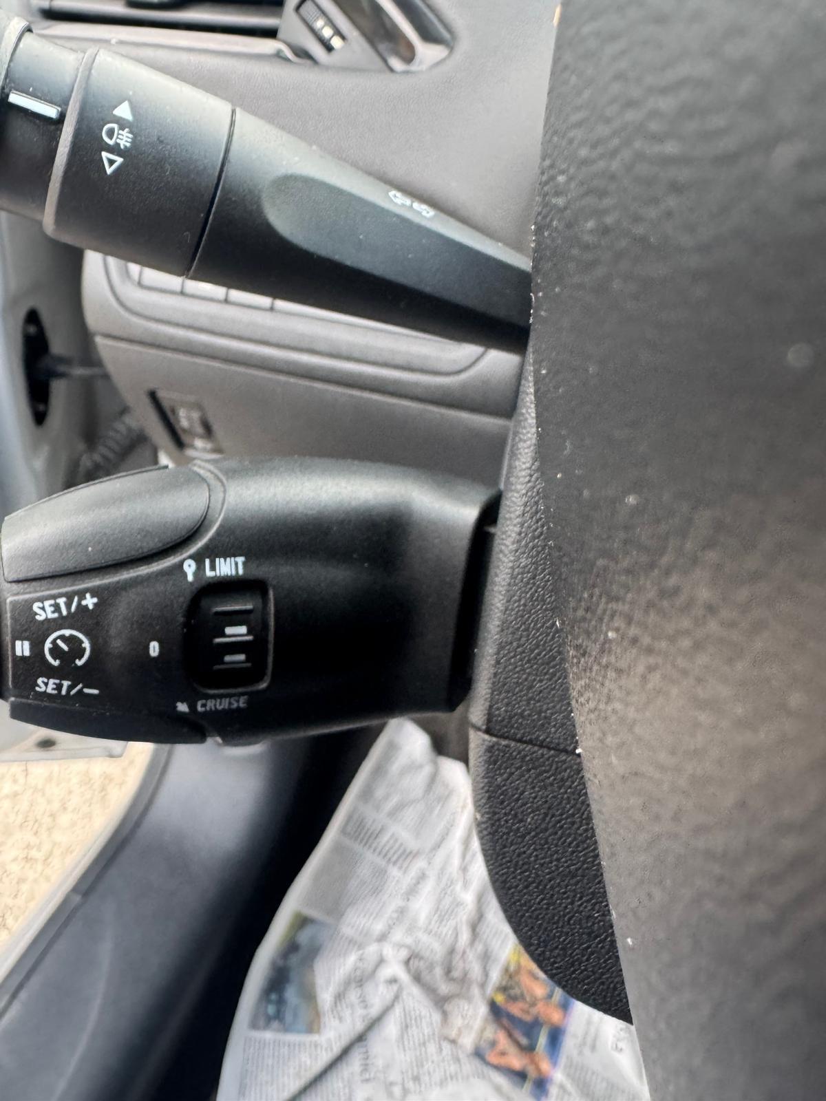 Peugeot 208 PureTech 82 5 porte Allure