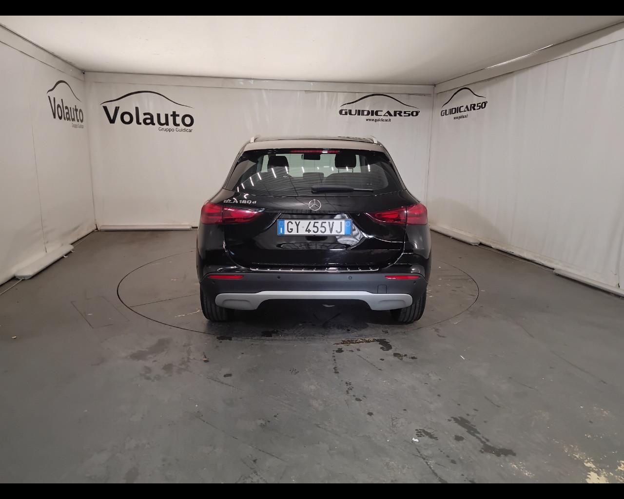 Mercedes-Benz GLA-H247 2023 - GLA 180 d Advanced auto