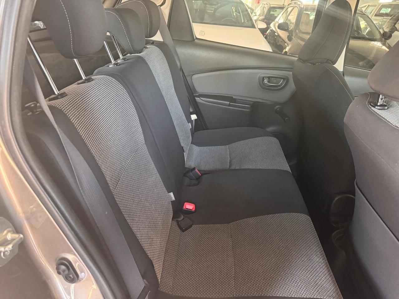 Toyota Yaris 1.5 Hybrid 5 porte Business
