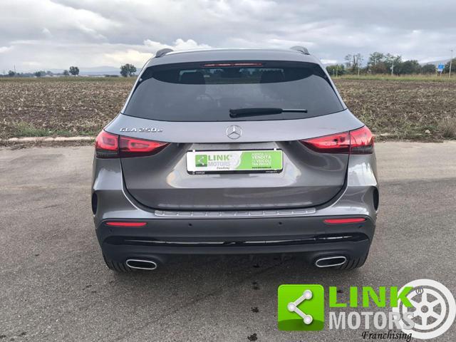 MERCEDES-BENZ GLA 250 e Plug-in hybrid Automatic Premium