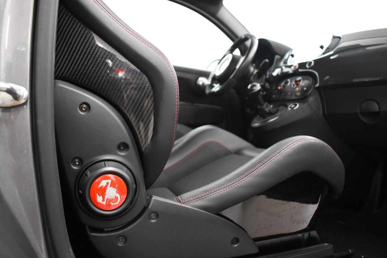 Abarth 595 1.4 Turbo T-Jet 180 CV Esseesse