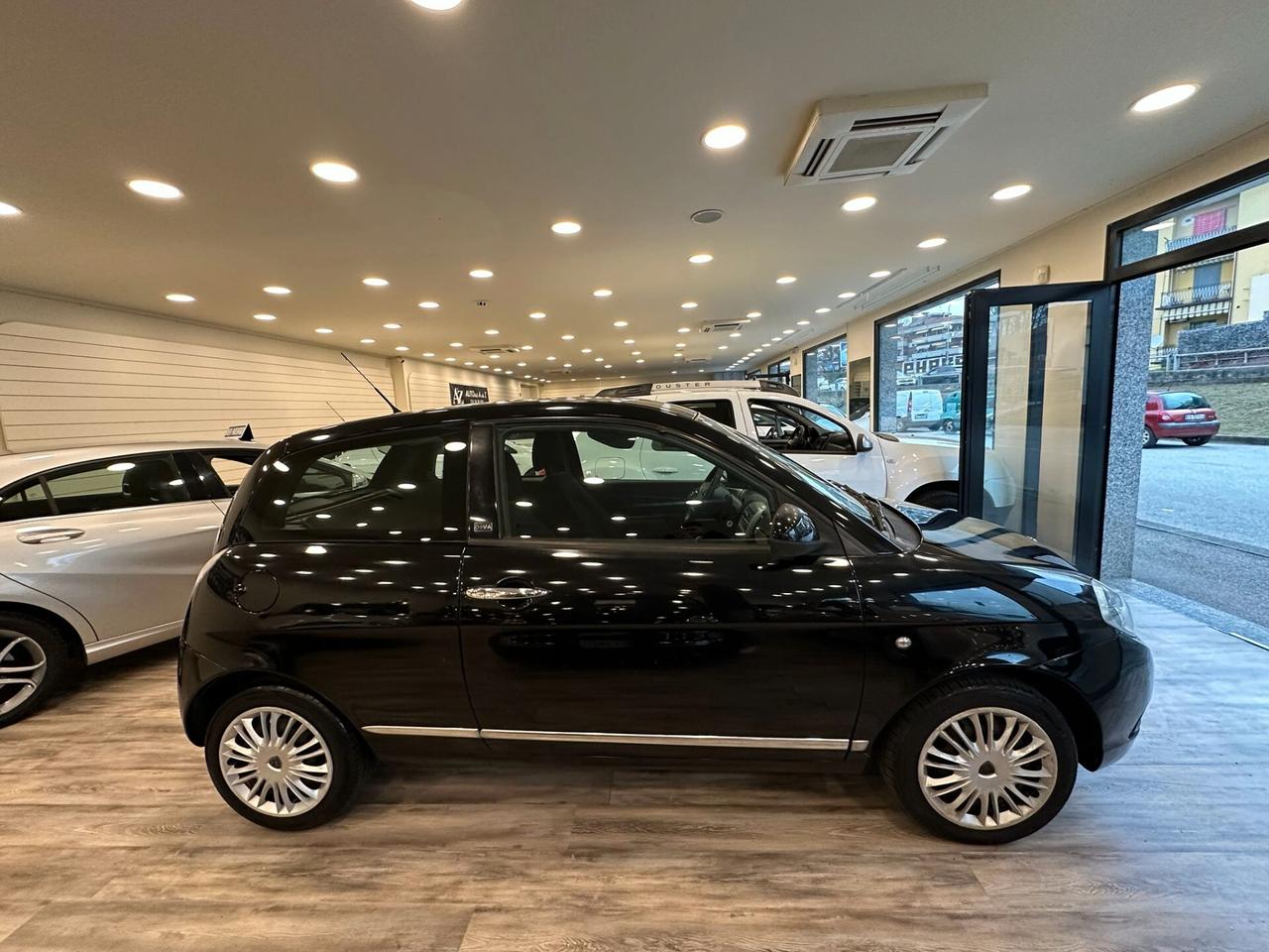 Lancia Ypsilon 1.2 69 CV Diva