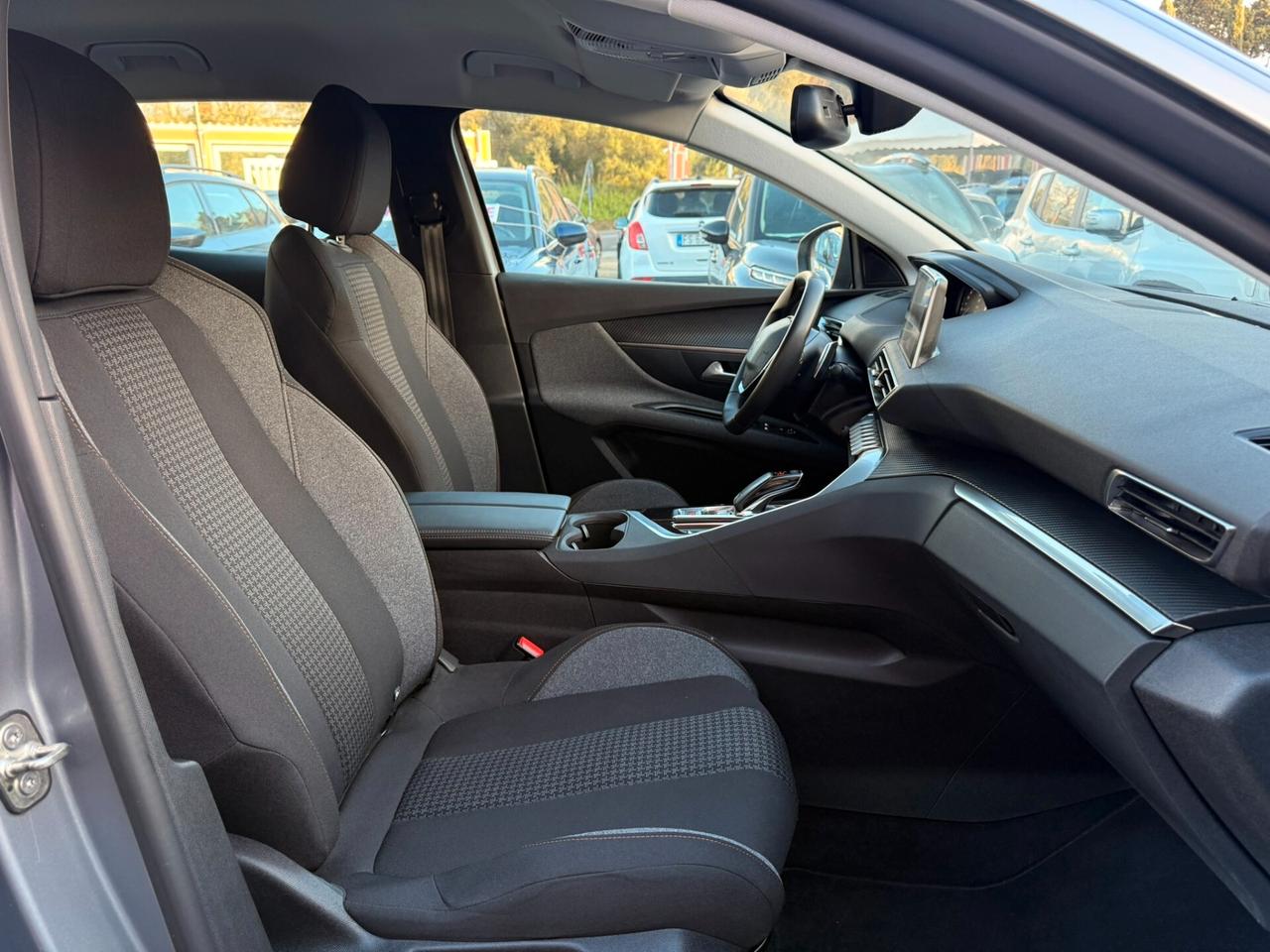 Peugeot 3008 1.5 Blue-HDi 130CV EAT8 Active - 2022