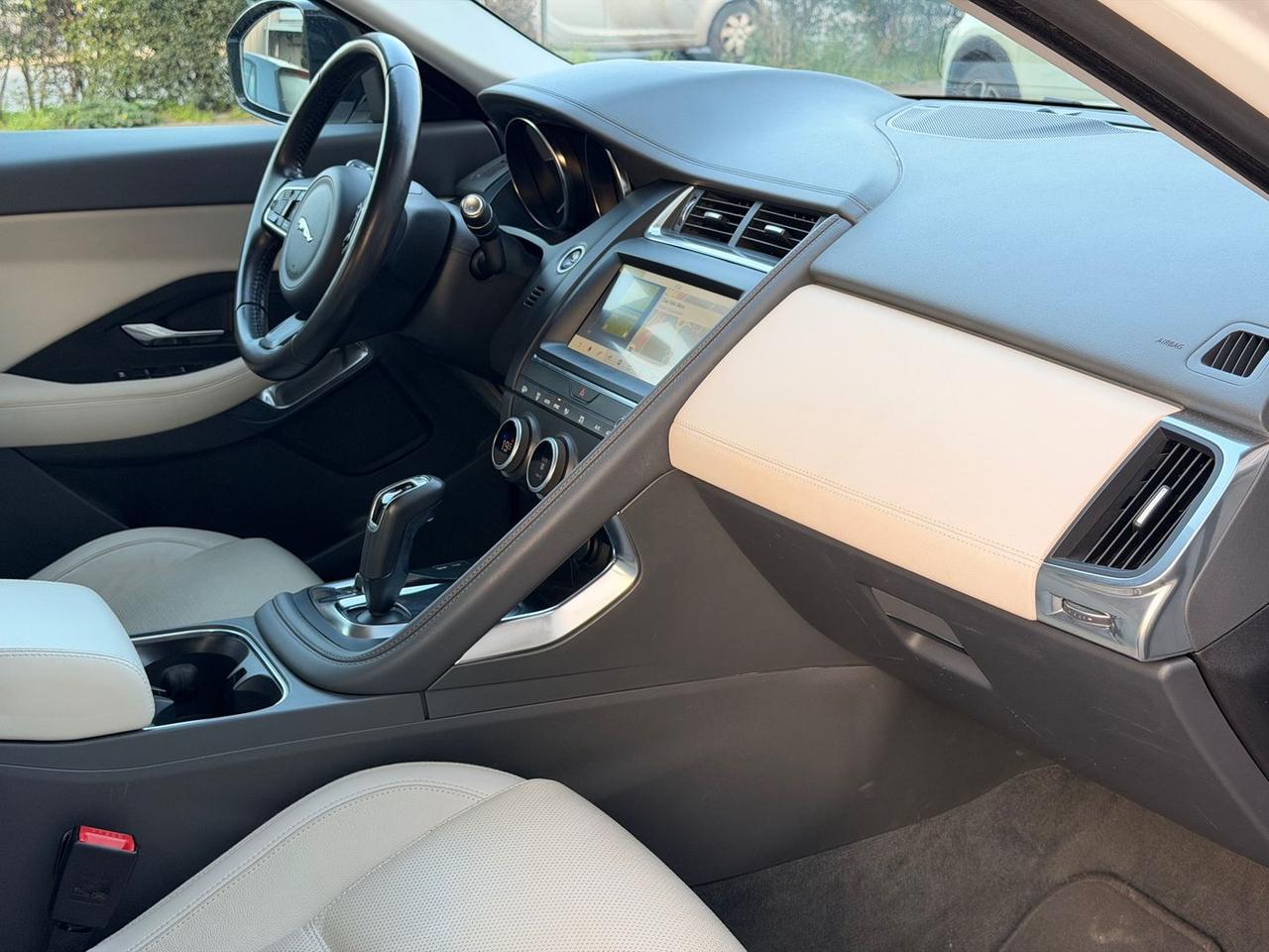 Jaguar E-Pace S D 180 #9646