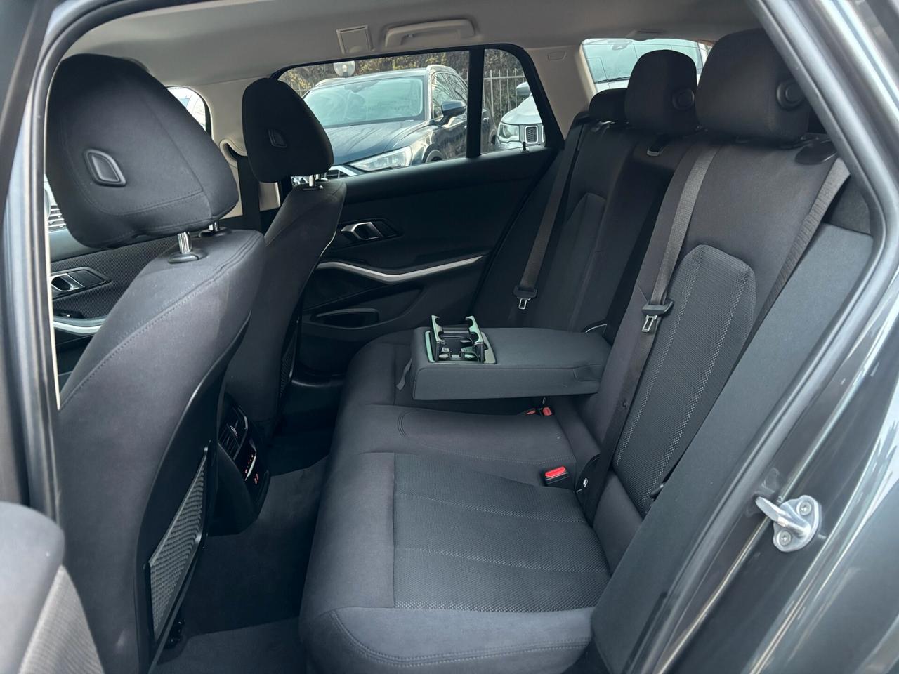 Bmw 318d 48V Touring Sport FULL- LED