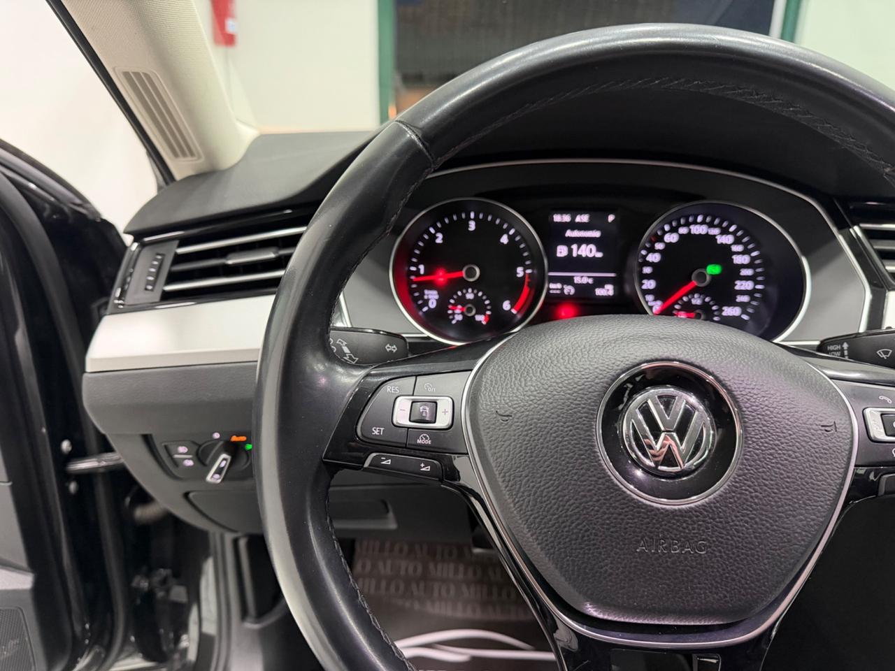 Volkswagen Passat 2.0 TDI DSG Business BlueMotion Technology