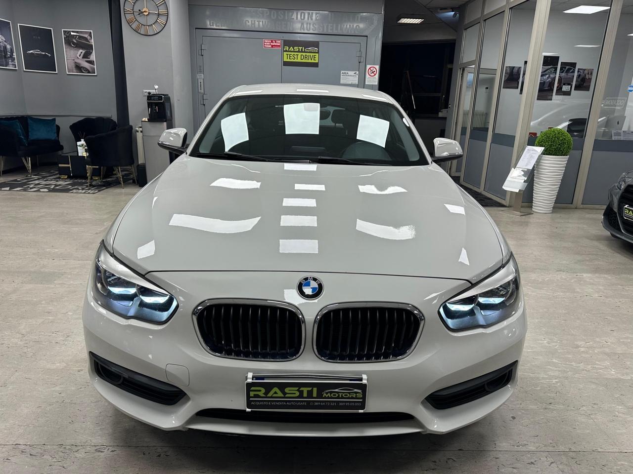 Bmw 116 116i 5p. Urban
