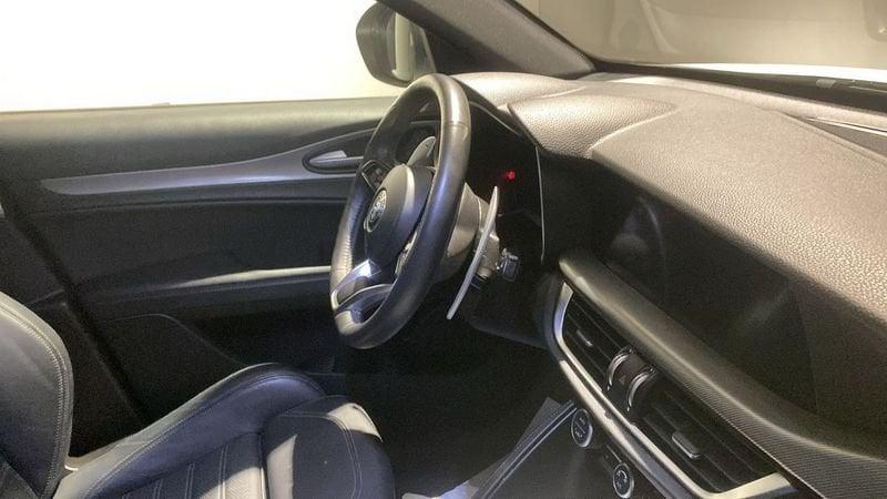 Alfa Romeo Stelvio 2.2 Turbodiesel 210 CV AT8 Q4 Veloce