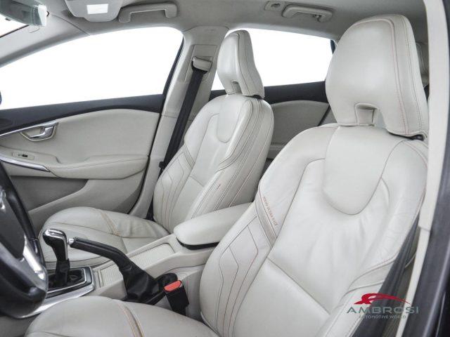 VOLVO V40 Cross Country D2 Volvo Ocean Race