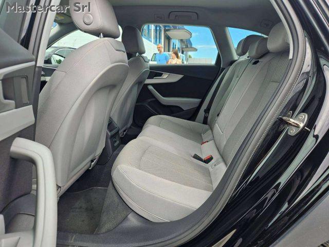 AUDI A4 allroad A4 Allroad Quattro 40 2.0 tdi mhev Business 204cv