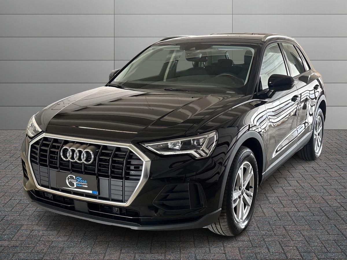 AUDI Q3 35 2.0 tdi Business s-tronic