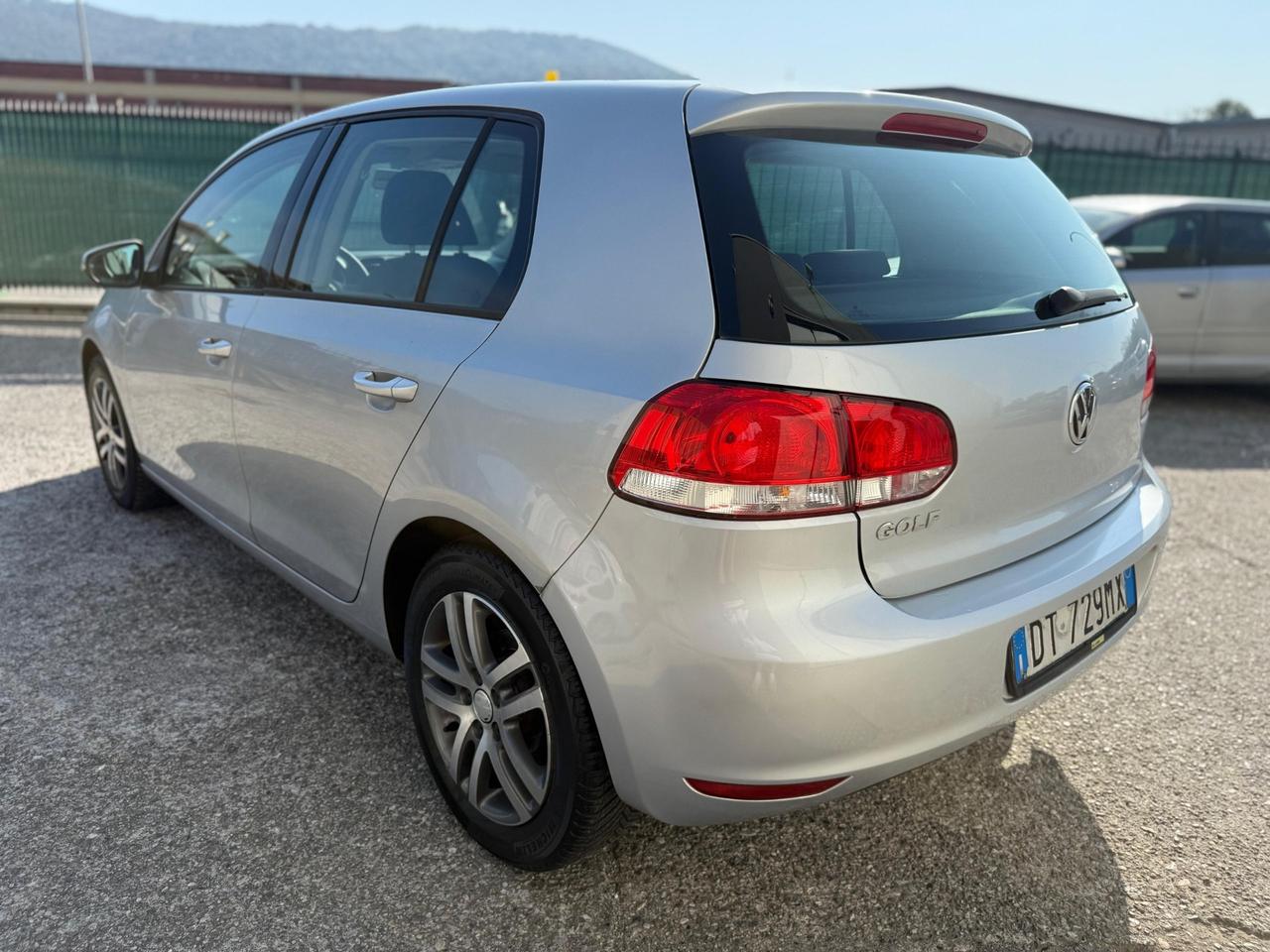 Volkswagen Golf 1.6 5p. Comfortline 310.000 anno 2009