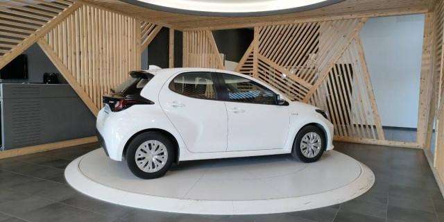 Toyota Yaris 1.5h Business