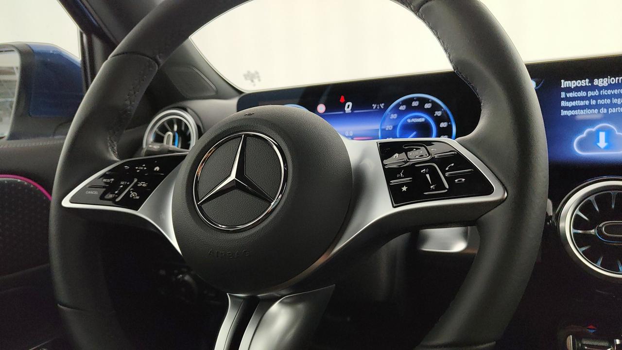 Mercedes-Benz EQB 300 4MATIC