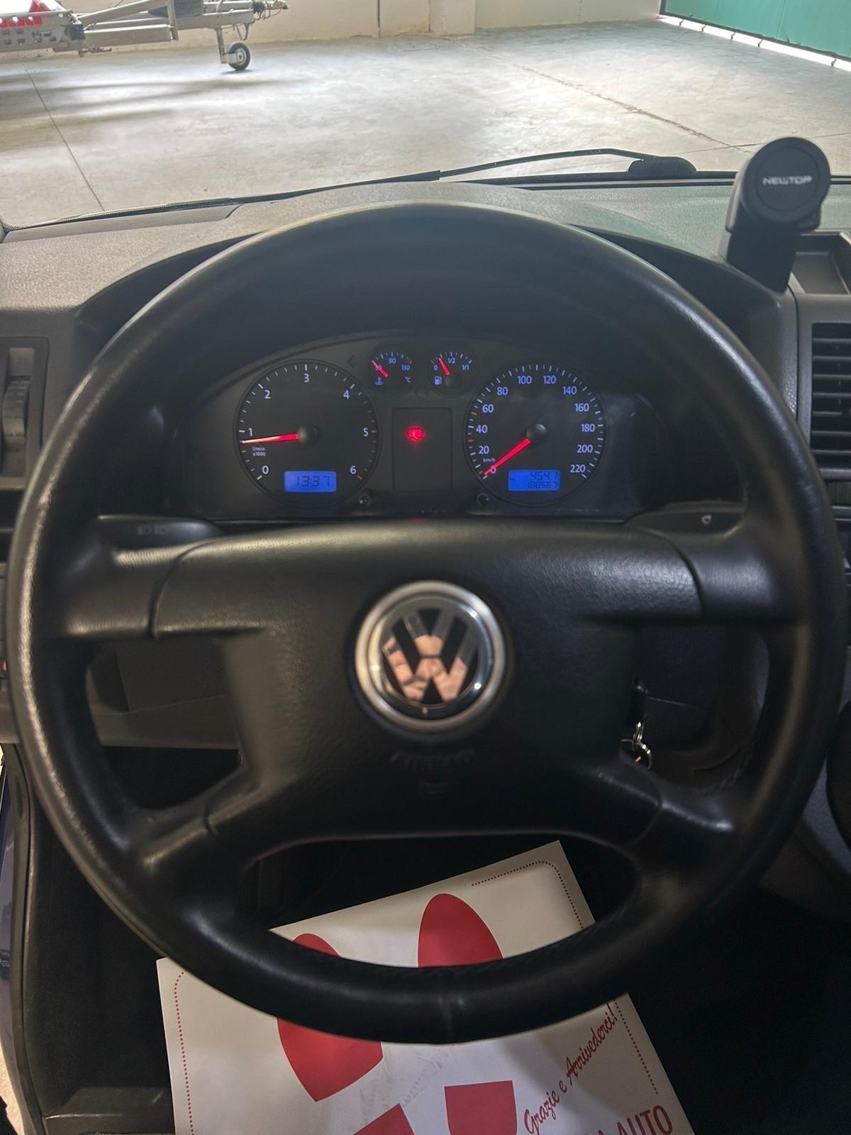 Volkswagen Multivan 2.5 TDI/174CV Comfortline