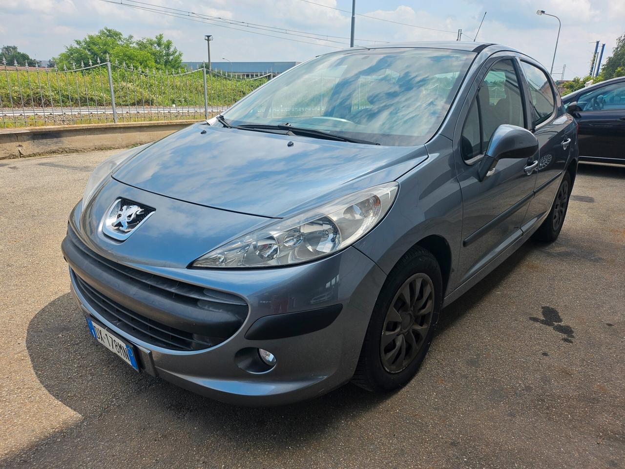 Peugeot 207 1.4 8V 75CV 5p. Energie Sport ECO GPL
