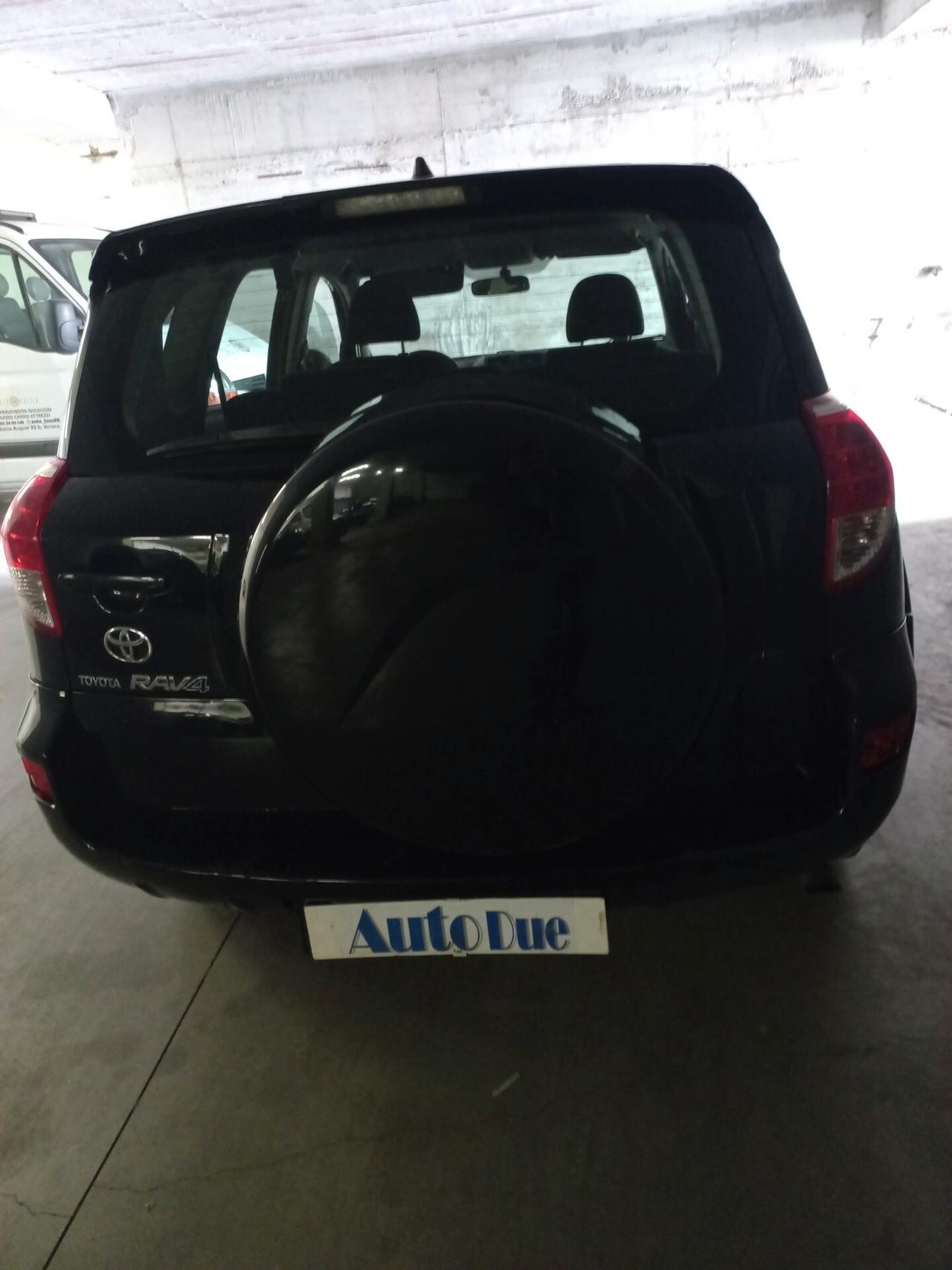 Toyota RAV 4 RAV4 2.2 D-4D 177 CV Luxury