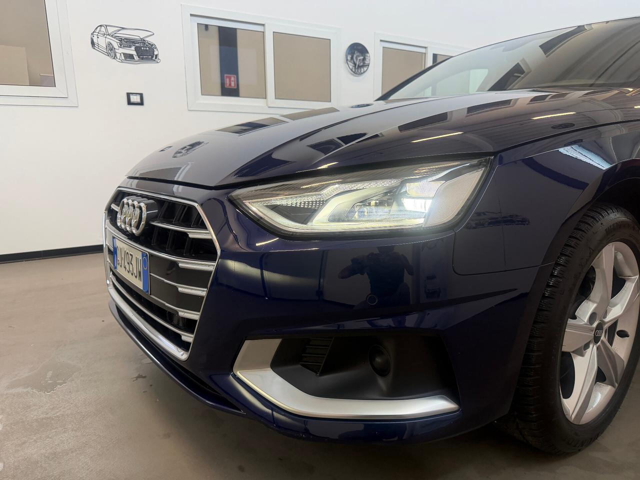 Audi A4 Avant 35 TDI/163 CV S tronic Business Advanced