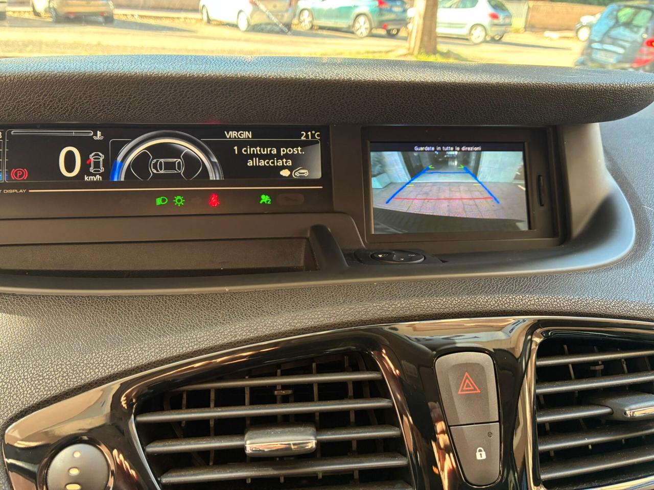 Renault Scenic1.6dCi130CV Tetto navi retro-12