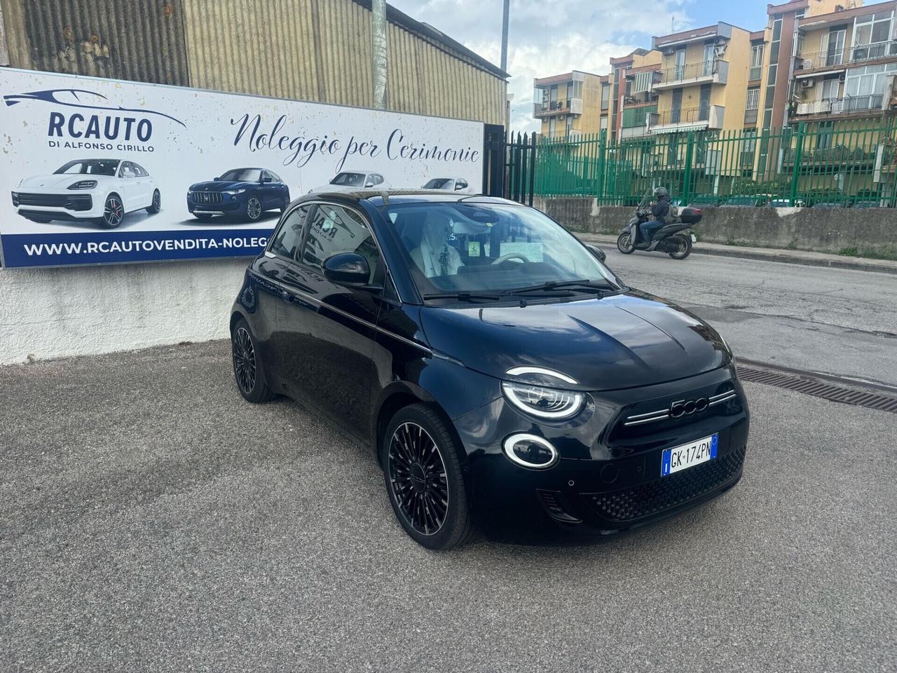 Fiat 500 La Prima Berlina 42 kWh