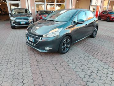 Peugeot 208 1.4 HDi 68 CV 5 porte Allure - ADATTA A NEOPATENTATI