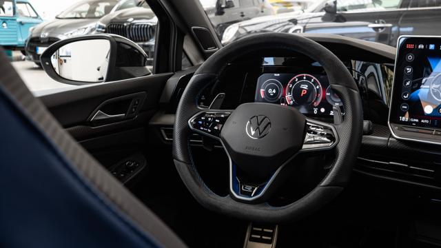 VOLKSWAGEN Golf R BLACK EDITION VENTURI ASSETTO GAR. ESTESA
