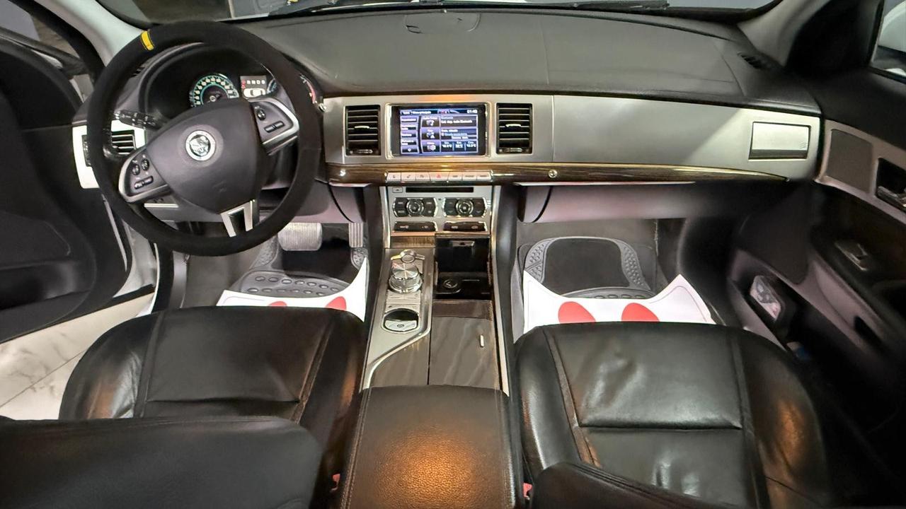 Jaguar XF 2.2 D 200 CV Premium Luxury